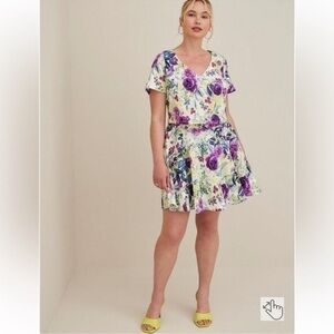 NWT Torrid Crop Top Skirt Set Textured Floral Stretch Plus Size 2/2X